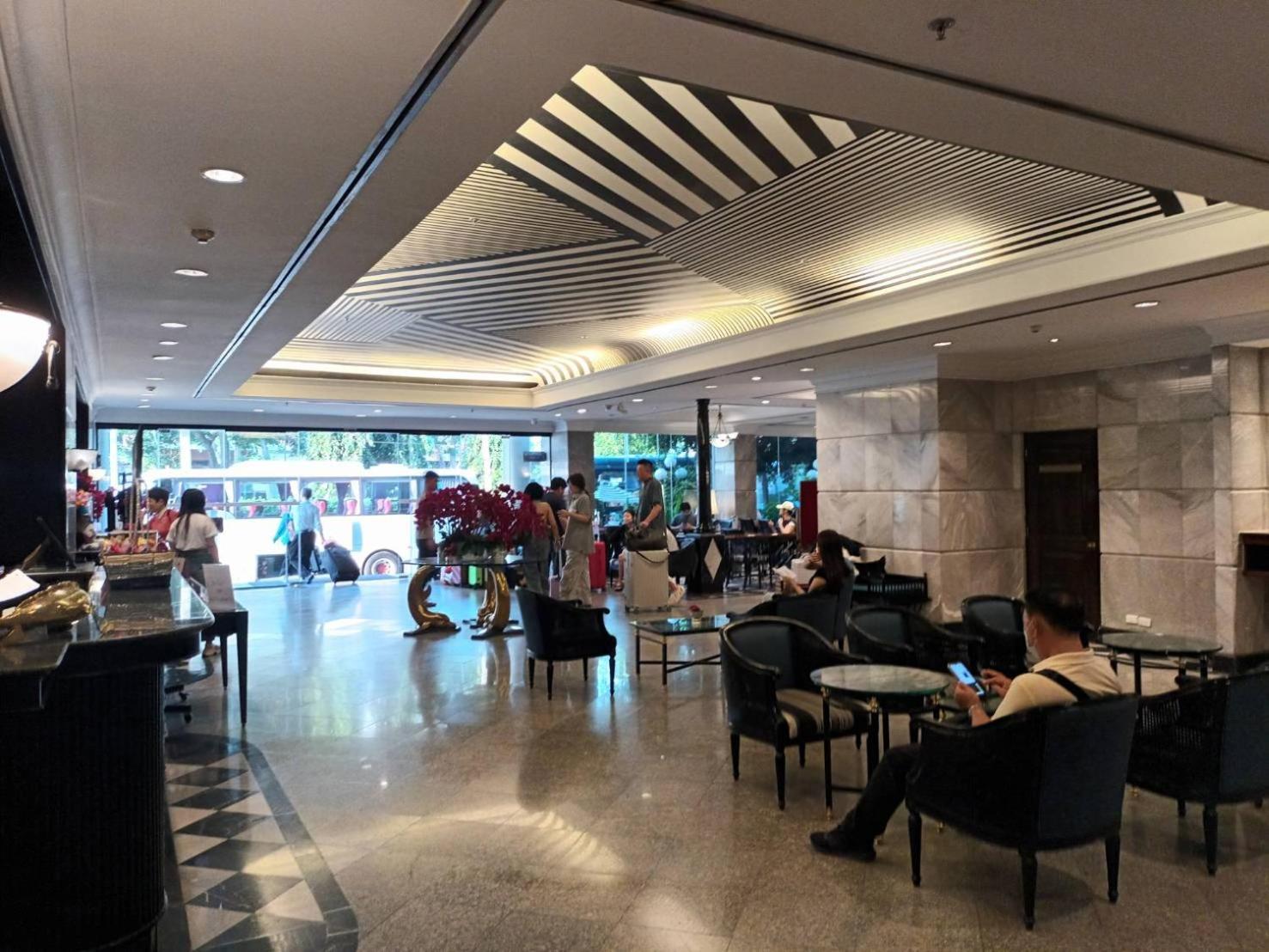 Отель Witz Bangkok Ramkhamhaeng Экстерьер фото