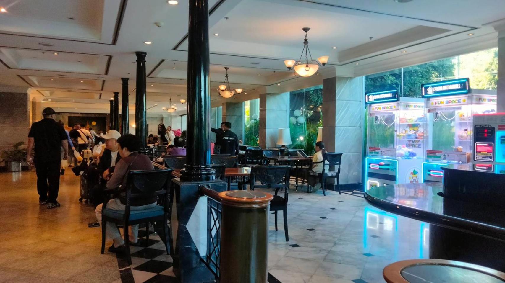 Отель Witz Bangkok Ramkhamhaeng Экстерьер фото